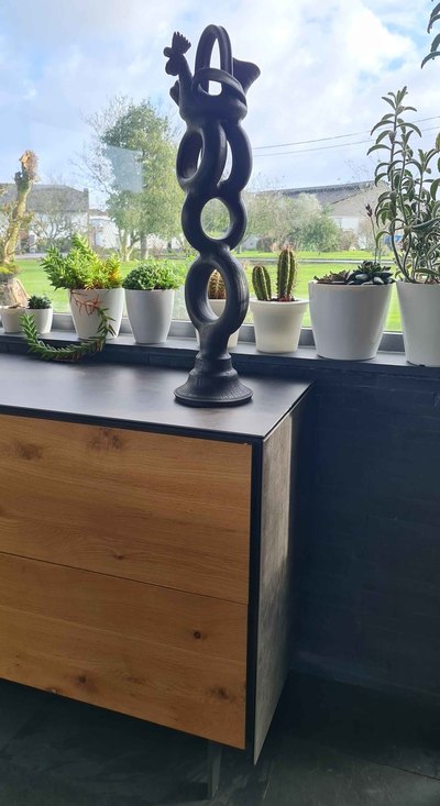 Botiijo gallo de ceramica negra de llamas del mouro