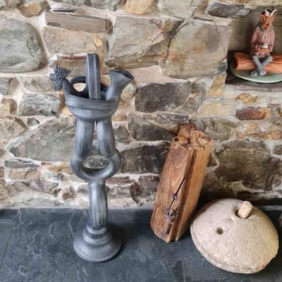 Botiijo gallo de ceramica negra de llamas del mouro