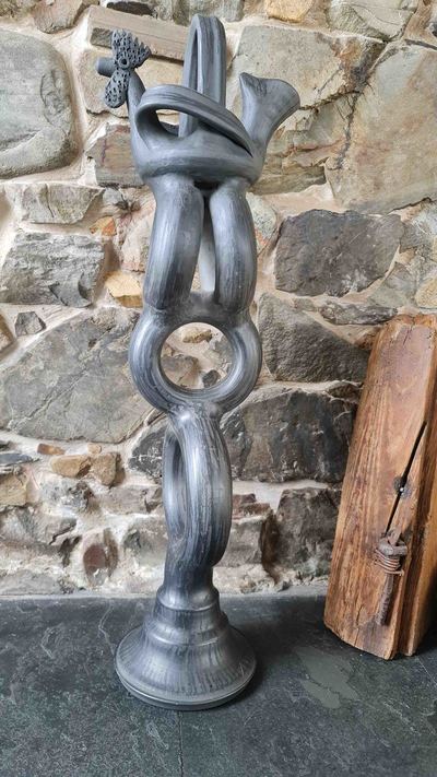 Botiijo gallo de ceramica negra de llamas del mouro