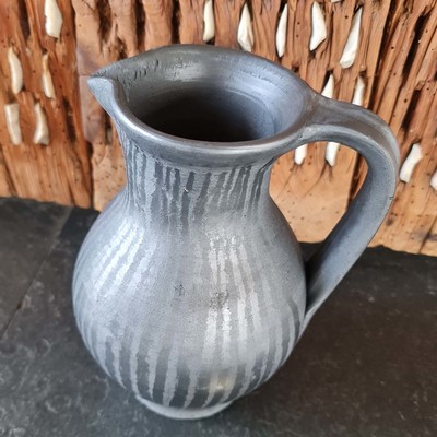 Jarra de vino cerámica negra asturiana