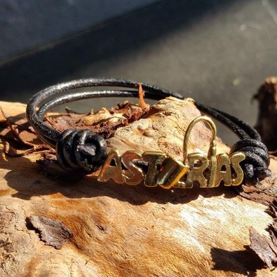 Pulsera Asturias sidra latón.