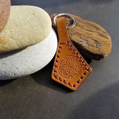 Llavero cuero marron