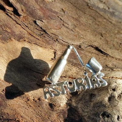 Pin Asturias, plata.